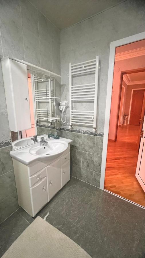Apartments City On The Palm Тбилиси Екстериор снимка