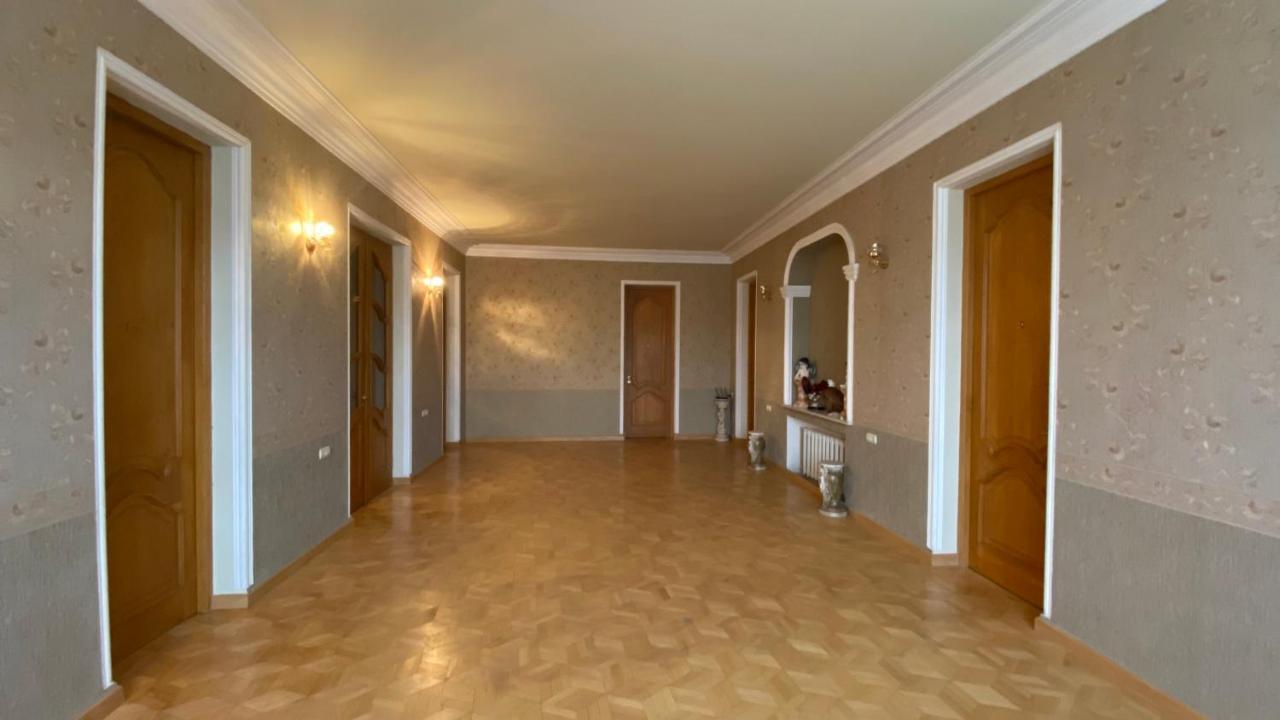 Apartments City On The Palm Тбилиси Екстериор снимка