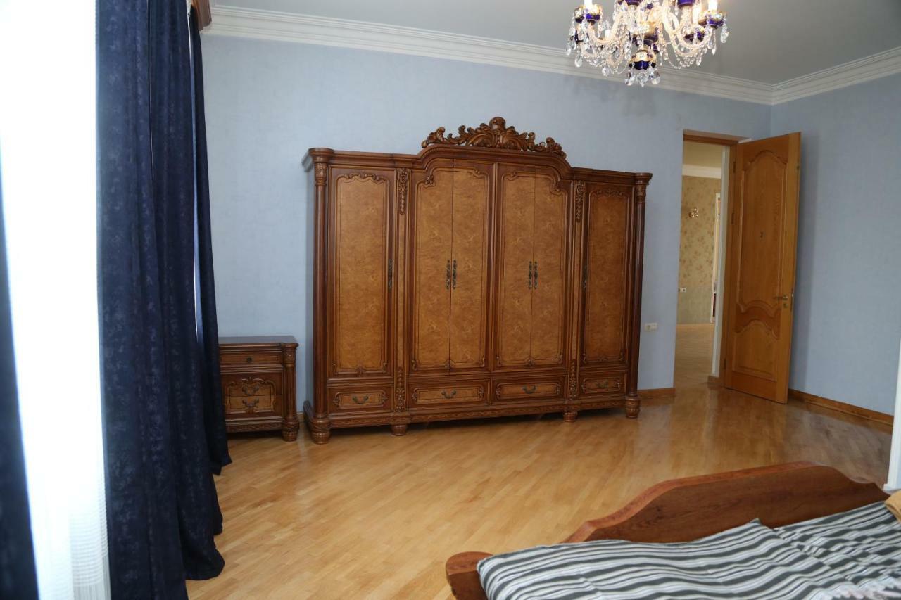 Apartments City On The Palm Тбилиси Екстериор снимка