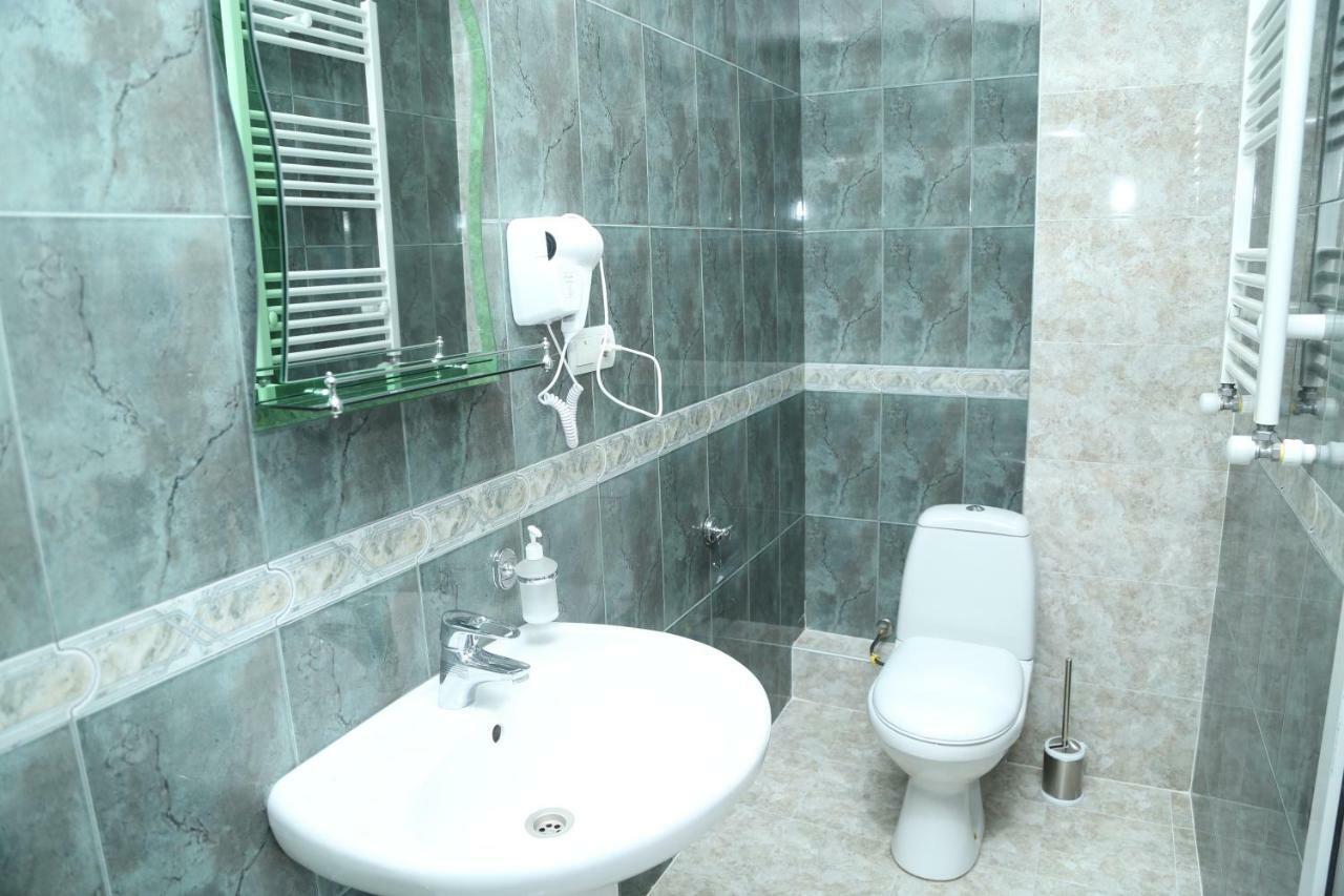 Apartments City On The Palm Тбилиси Екстериор снимка
